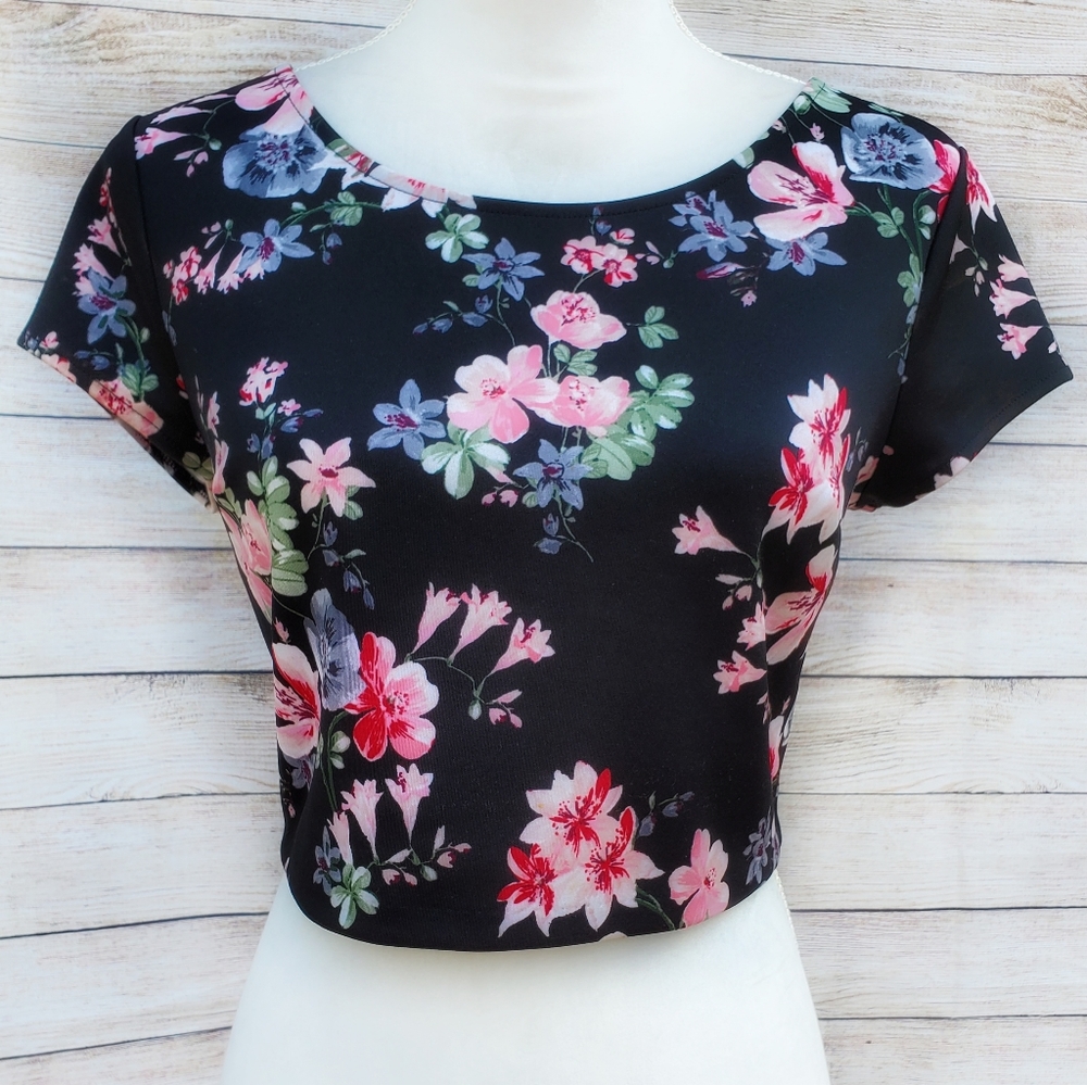 Express Black Floral Crop Top